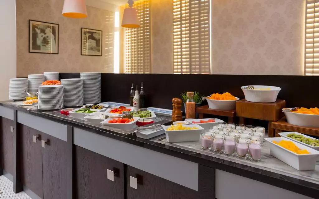 هتل کورت یارد بای ماریوت واسیلی وسکی سنت پترزبورگ - مهرپرواز